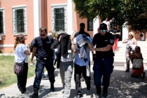 Yunanistan'a ka&ccedil;an askerlerin isimleri belli oldu