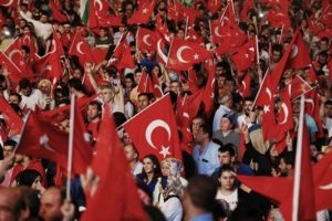 İstanbul Valiliği: Can g&uuml;venliğine zarar verecek davranışlardan sakının