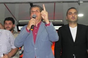 Avcılar'da 10 bin kişi, darbe girişimini protesto etti