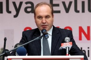 Mersin'de 4 vali yardımcısı g&ouml;zaltına alındı