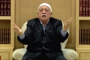 Fethullah G&uuml;len'i 'mehdi' ilan eden hakimin raporu soruşturmada