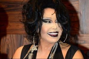 Diva: &Ccedil;ocuklarımıza sahip &ccedil;ıkmamız lazım