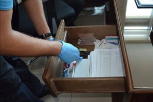 Hakimin &ccedil;ekmecesinden darbe dilek&ccedil;esi &ccedil;ıktı!