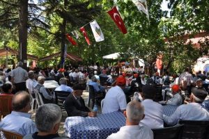Bursa Orhaneli Karag&ouml;z Şenilikleri'nde şehitler i&ccedil;in mevlit