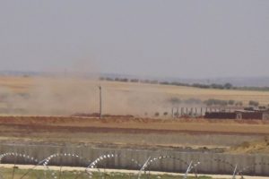 IŞİD İle &Ouml;SO arasında şiddetli &ccedil;atışmalar s&uuml;r&uuml;yor