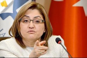 Fatma Şahin g&ouml;zaltına alınmaktan son anda kurtuldu