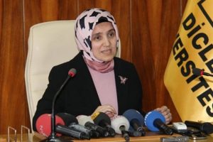 Dicle &Uuml;niversitesi Rekt&ouml;r&uuml; Sara&ccedil;, g&ouml;zaltına alındı