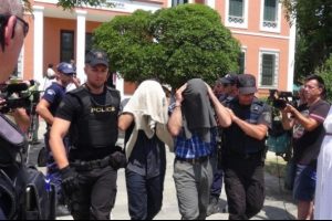 Yunanistan'a ka&ccedil;an darbecilerle ilgili flaş karar