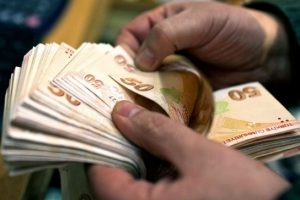 İzinleri iptal edilen memura para iadesi yapılacak