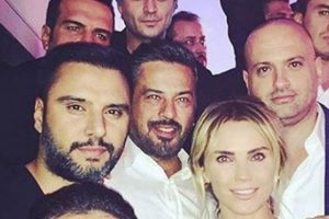 &Uuml;nl&uuml;lerde demokrasi n&ouml;betinde