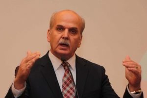 Celal Bayar &Uuml;niversitesi'nde 102 kişi g&ouml;revden uzaklaştırıldı