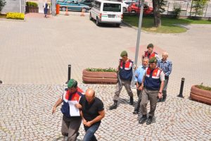Bursa'da salaya engel olmak i&ccedil;in caminin elektriğini kesip...