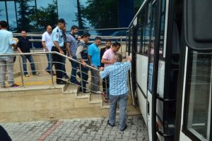 Zonguldak'ta 12 hakim ve savcı tutuklandı