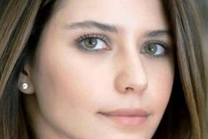 Beren Saat bebek bekliyor
