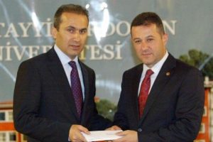 A&ccedil;ığa alınan Ordu Vali Yardımcısı, RTE&Uuml;'n&uuml;n logosunu tasarlamıştı