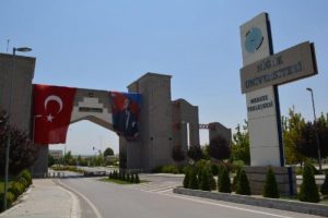 Niğde &Uuml;niversitesi'nde 28 kişi a&ccedil;ığa alındı