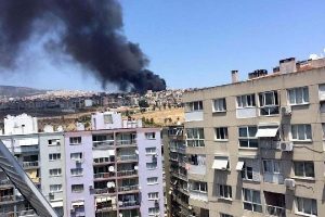 İzmirlileri korkutan yangın