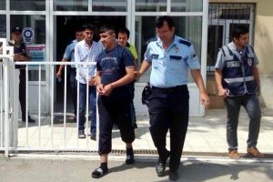 Isparta'da darbe propagandası yapan 8 kişiye g&ouml;zaltı