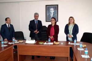 İstifa eden dekanlardan 'paralelci' su&ccedil;laması