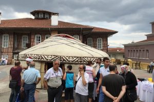 Bursa'da Kırgız otağı kuruldu