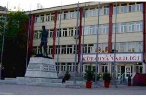 K&uuml;tahya'da 455 kamu personeli a&ccedil;ığa alındı