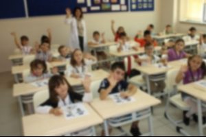 MEB'den flaş a&ccedil;ıklama: Kapatılan okullardaki &ouml;ğrenciler...
