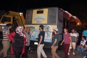 Binbaşı kendini h&uuml;cum bota kilitledi!
