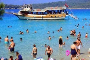 İzni iptal edilen memura k&ouml;t&uuml; haber
