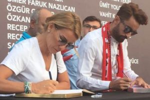 Esra Erol Taksim ve Kısıklı'da demokrasi n&ouml;betindeydi!