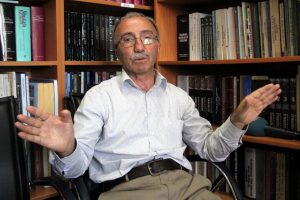 "Darbe girişiminin tarihi tesad&uuml;f değil"