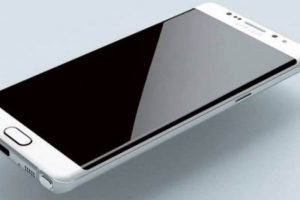 D&uuml;z ​​ve kavisli Samsung Galaxy Note 7 &uuml;niteleri