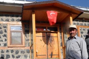 Fethullah G&uuml;len'in doğduğu Korucuk'taki evi yakılmak istendi