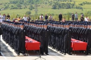 "Paralelci" polislerin asker &ccedil;ocukları