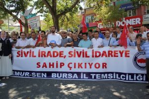 Memur-Sen Bursa demokrasi i&ccedil;in kurban kesti