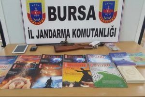 Bursa'da FET&Ouml;'c&uuml;ye baskın