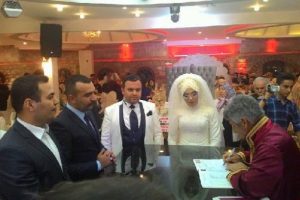 T&uuml;rk&ccedil;e &ouml;ğretmeni evlendikten bir g&uuml;n sonra a&ccedil;ığa alındı