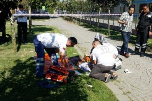 Zeytinburnu'nda tramvay durağı yanında cinayet