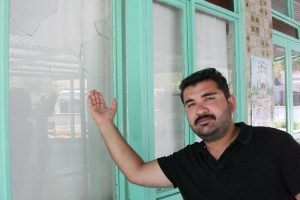 Sala okuyan m&uuml;ezzin ve imama saldıran 8 ş&uuml;pheli tutuklandı