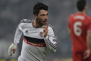 Tolgay Arslan hastaneye kaldırıldı