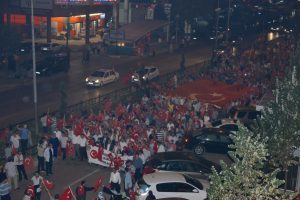 Bursa Yıldırım demokrasiye y&uuml;r&uuml;d&uuml;