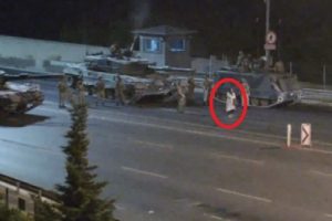 Darbecilere meydan okuyan kadın konuştu