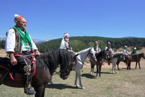 "T&uuml;rk d&uuml;nyası" Bursa'da spor oyunlarında buluştu