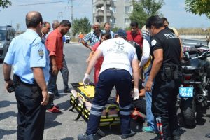 Motorize polis ekibi kaza yaptı: 2 yaralı