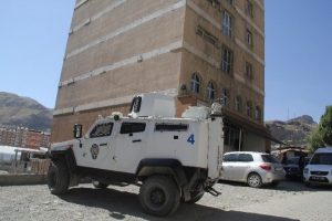 Hakkari'de 'FET&Ouml;'ye ağır darbe