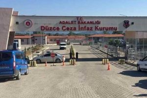 Tutuklanan generaller D&uuml;zce'ye nakledildi