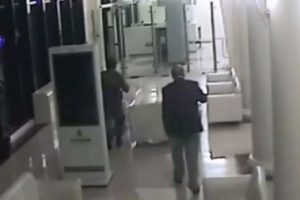 İBB'den yeni g&ouml;r&uuml;nt&uuml;ler... Darbeci askerlere &ccedil;ay ve yemek servisi