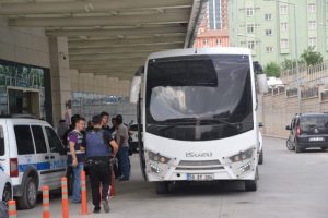 Siirt'te 56 asker daha tutuklandı