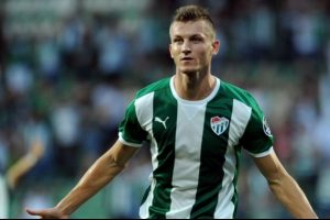 Bursaspor'da Necid kalıyor