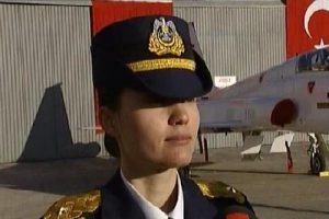 Tutuklanan kadın Pilot &Uuml;steğmen Kumaş, 3 sortiyi anlattı