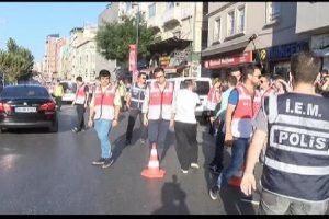 Taksim'e &ccedil;ıkan yollarda denetim